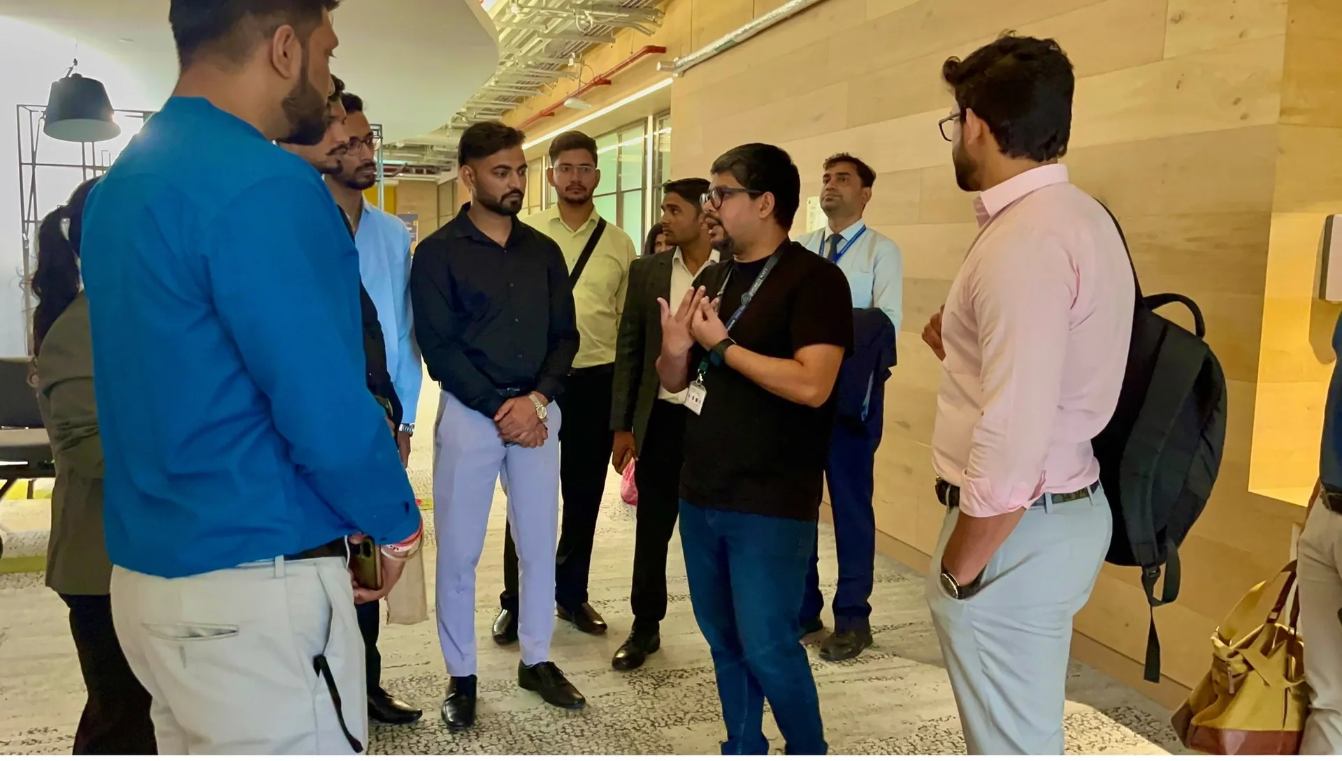 VGI students on the Dubai foreign study tour — photo 5