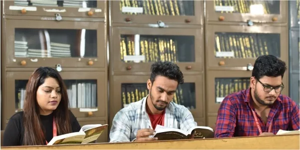 Teaching at VGI — classroom and laboratory session 6